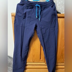 Cotopaxi pants wears only few times almost bland new.